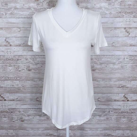 Amaryllis Tops - Amaryllis Womens Top S VNeck Short Sleeved Off White NWOT 289A